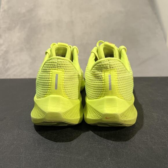 Nike Pegasus 40 Shoes Womens 9.5 Volt Running DV3854-700 Sneakers - Picture 5 of 10